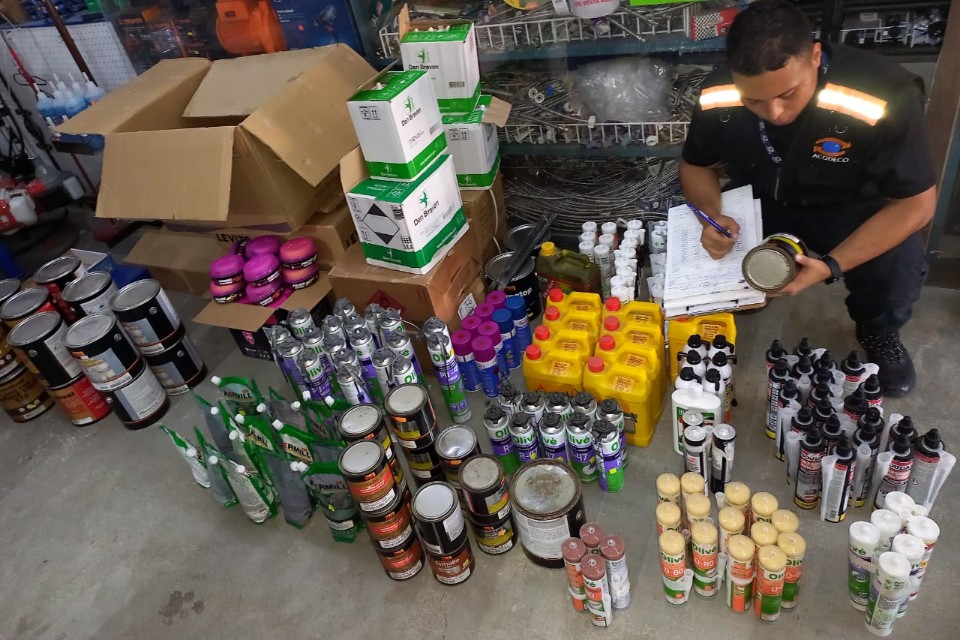 Decomisan más de dos mil productos vencidos en 30 ferreterías chiricanas 
