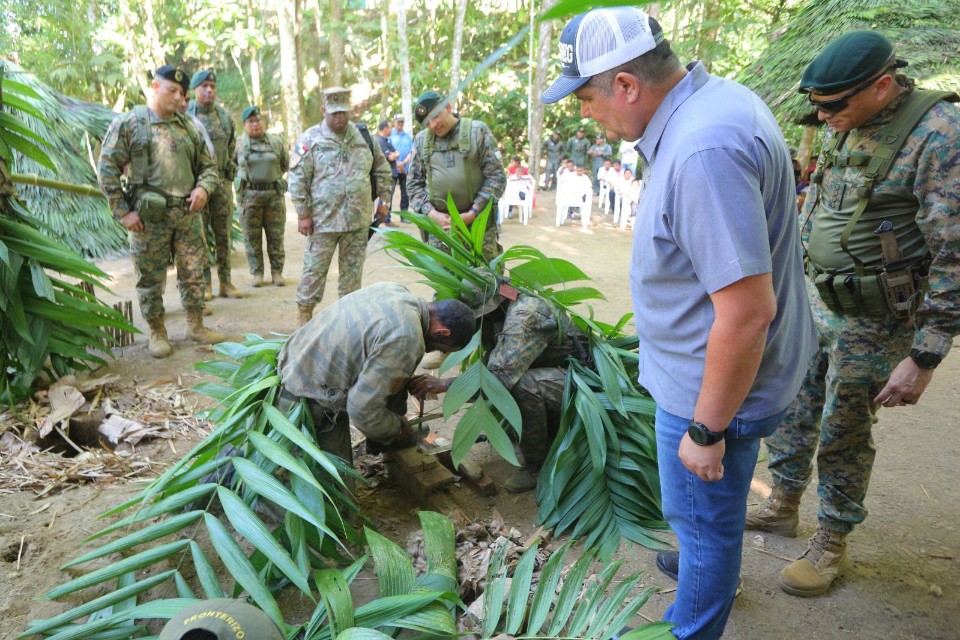 ¡Supervivencia en la selva! Grupo de quince uniformados culminaron V Curso Nacional de Panajungla 
