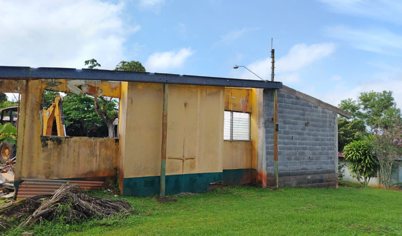 Minsa derriba un puesto de salud en La Arenosa de La Chorrera 