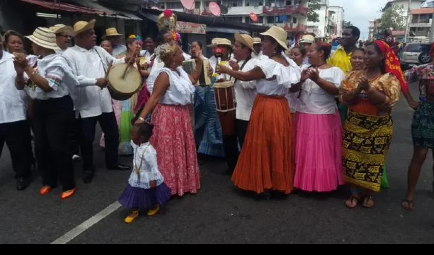 Hermoso desfile folclórico en Colón por 163 años de fundación. Foto/@CortezDelfia 