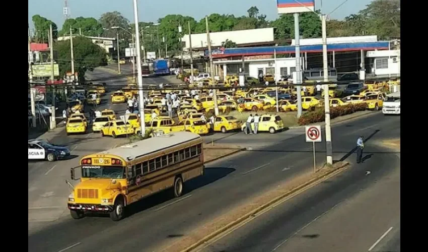 Taxistas protestan en Veraguas  