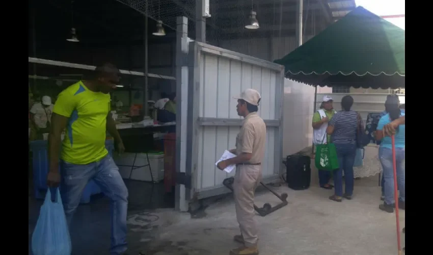 Operativo de salud en Mercado San Felipe Neri y Mercado del Marisco 
