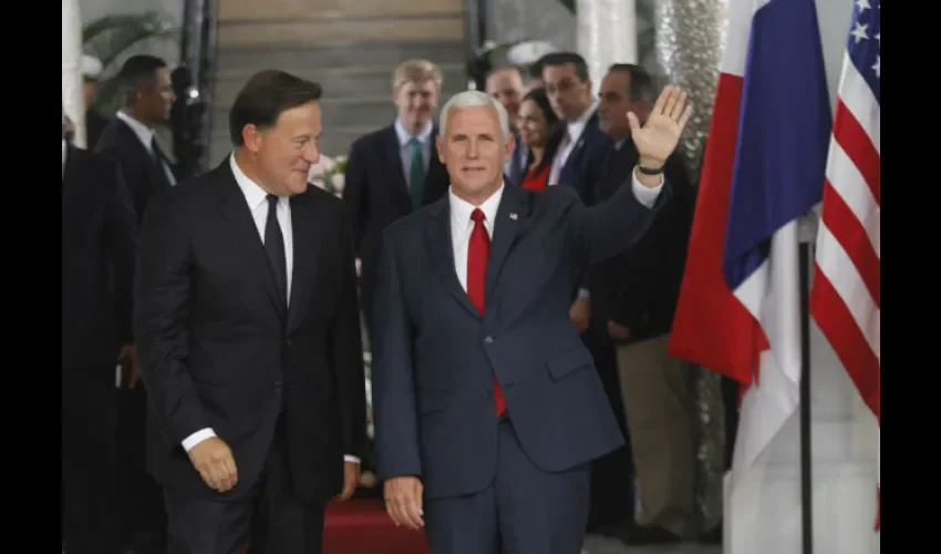 Juan Carlos Varela y Mike Pence
