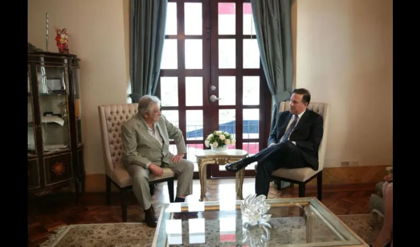 Juan Carlos Varela y  José Pepe Mujica