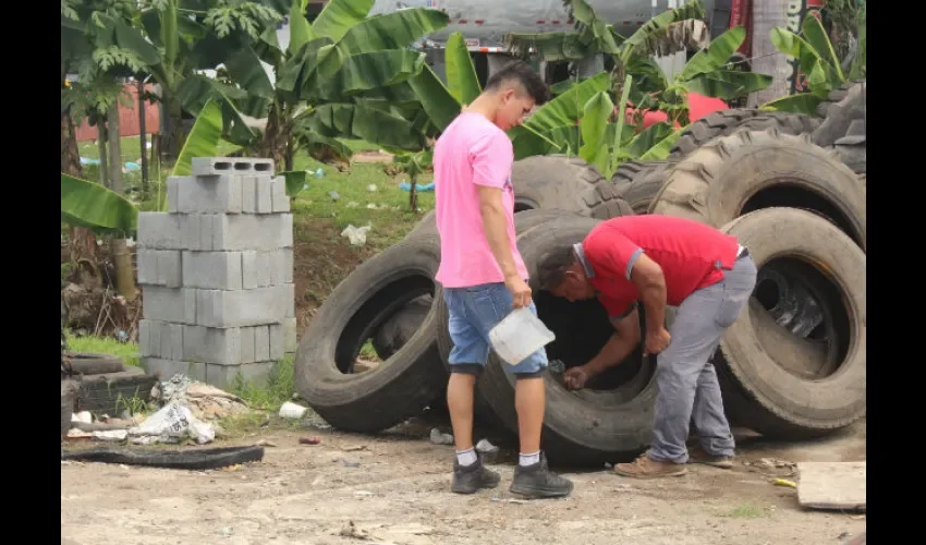 Realizan inspección en varios locales