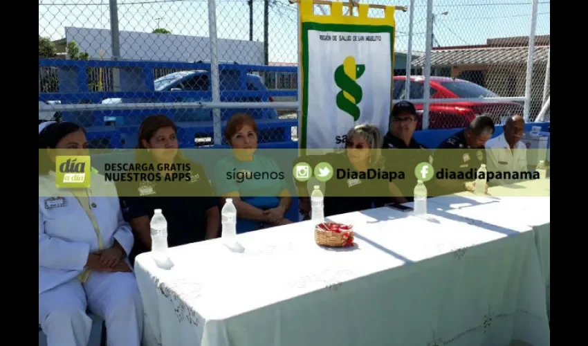 Foto de la mesa principal durante el lanzamiento de la campaña. Foto: Jesús Simmons. 