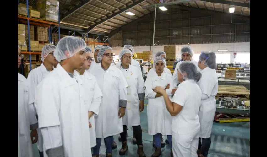 Foto ilustrativa del recorrido por la fábrica. 