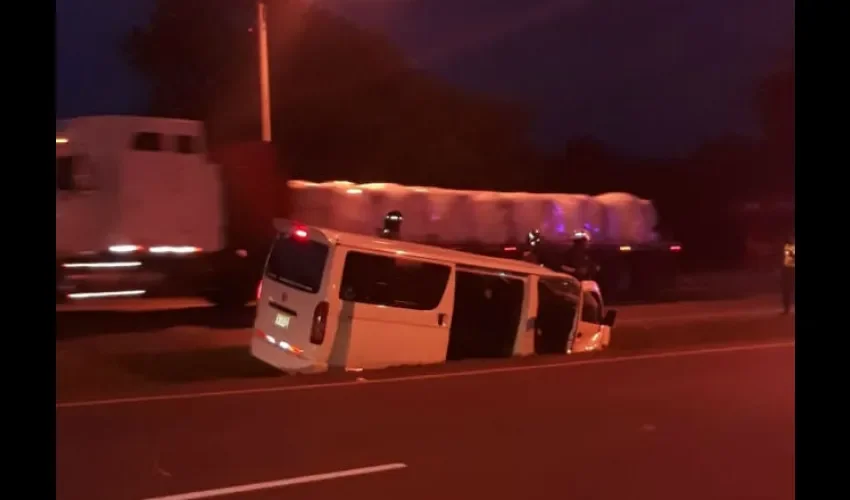 Foto ilustrativa del accidente de tránsito. Cortesía Bomberos de Panamá 