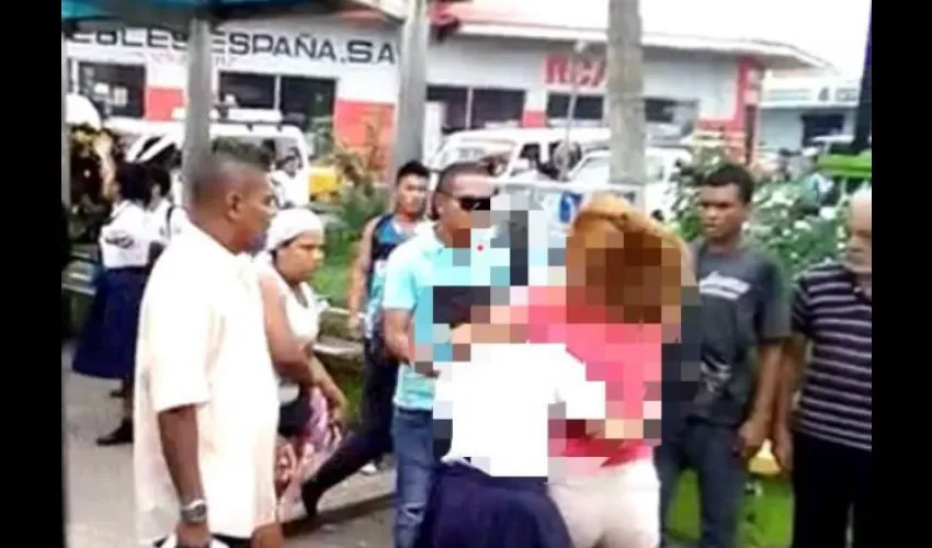 Agresión contra estudiantes en Panamá Oeste.