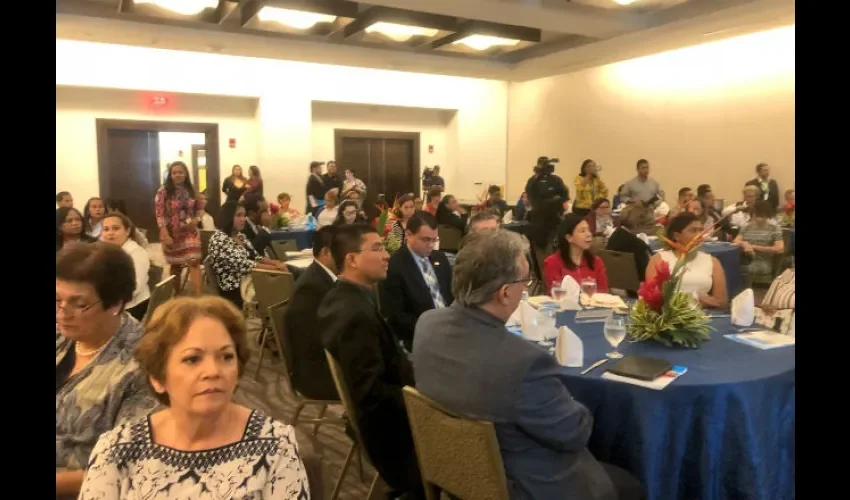 Diversos sectores participaron de la presentación del plan nacional para la prevención de la violencia infantil. Foto: Cortesía Senniaf