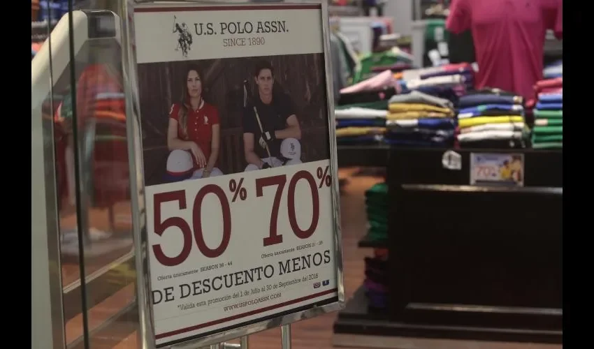 Panameños tienen listo su dinero para comprar este fin de semana: Fotos: Roberto Barrios 