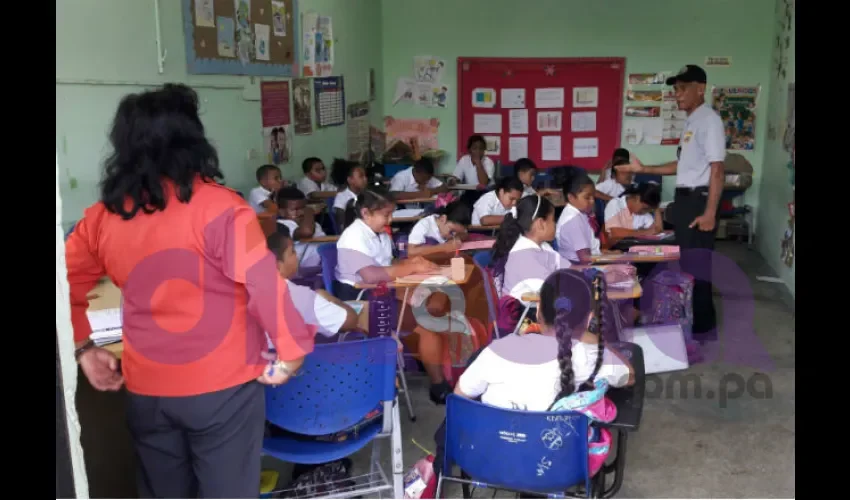 La intención de construir los nuevos salones es para que todos los estudiantes estén en un solo lugar. Foto: Jean Carlos Díaz
