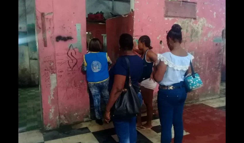 Inspectores de aseo del la Alcaldía de Colón. 