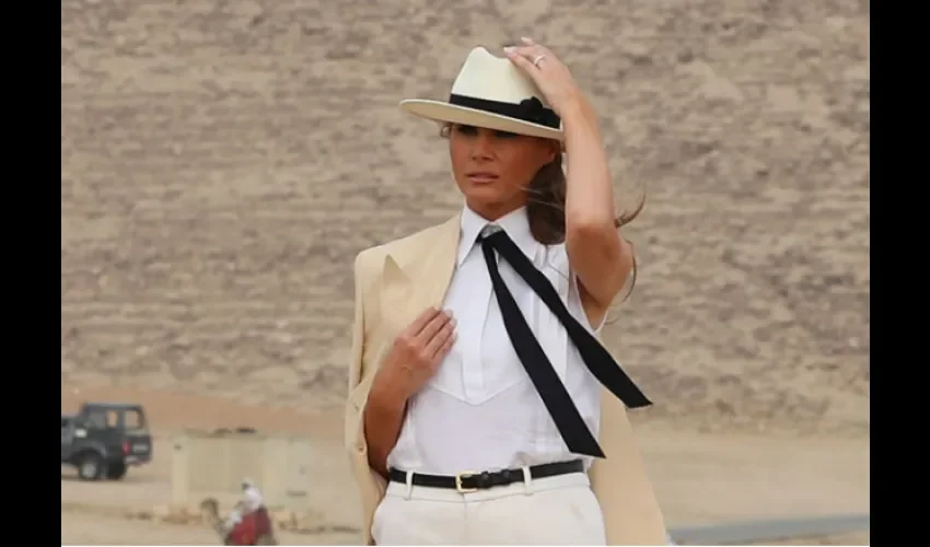 Melania Trump durante su última gira. Foto: EFE