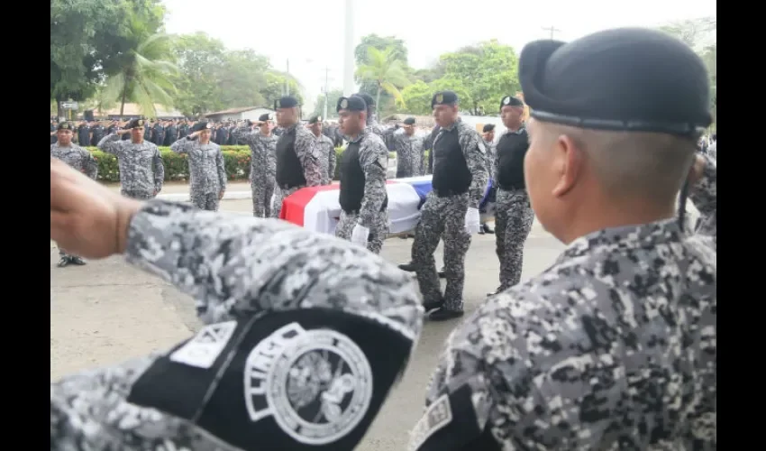 Funeral de policía que falleció en accidente de tránsito en Las Acacias.