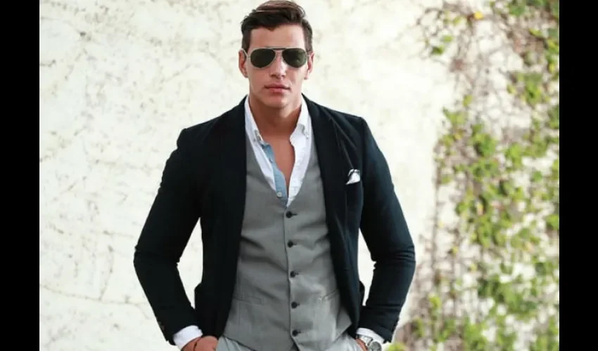 Ángel Tello