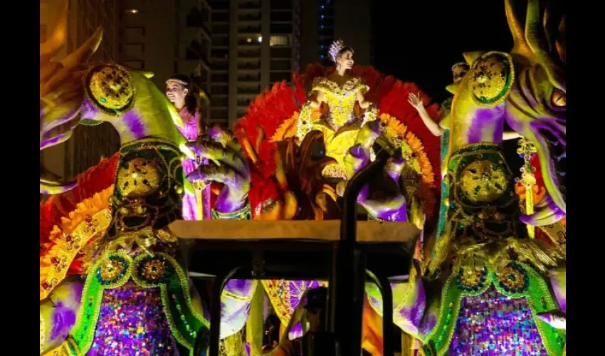 Desfile en la Cinta Costera. /  Foto: Instagram de Un país en fiesta.