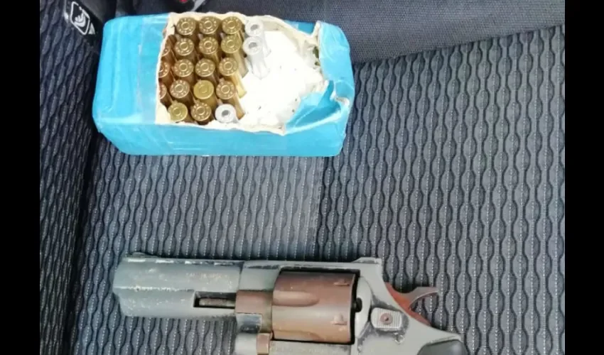 Foto ilustrativa del arma incautada. 
