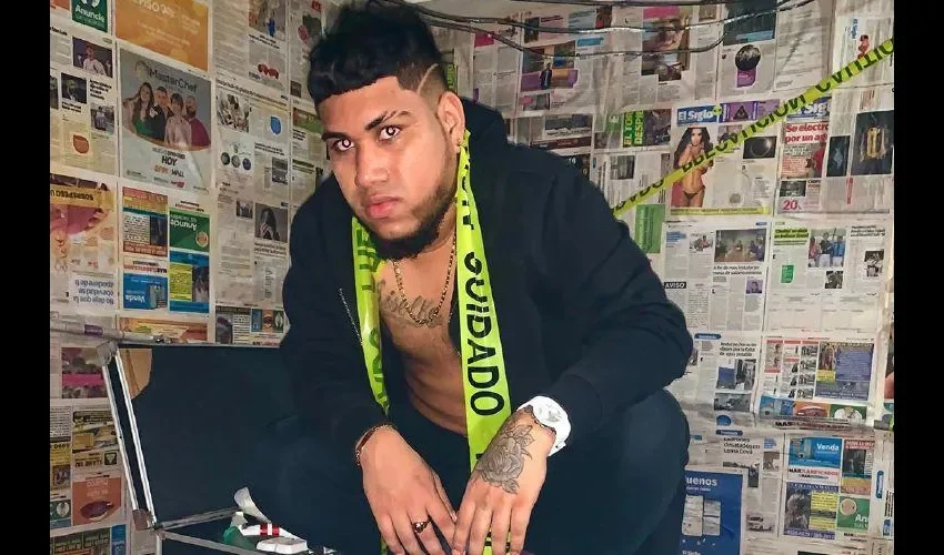 Flintoso dice que Kenny le teme a su lápiz. Foto: Instagram