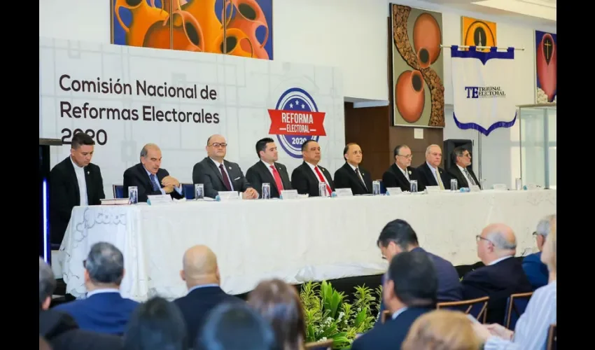 Foto ilustrativa de la reunión. 