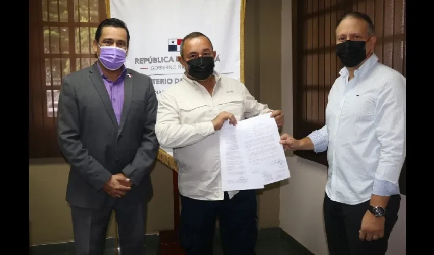 Foto ilustrativa de la firma. 