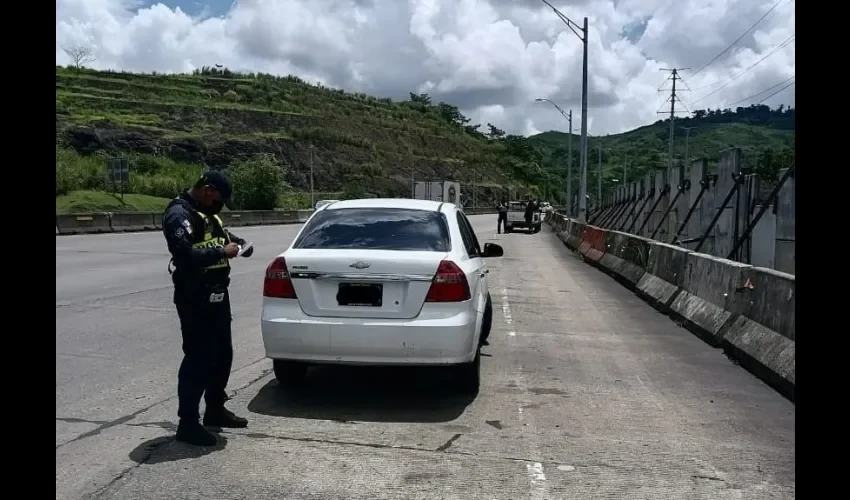 Personal de Tránsito custodiando los corredores. 