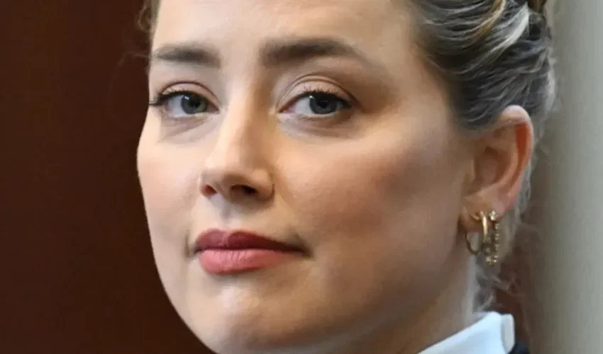 Fotografía de archivo de la actriz estadounidense Amber Heard, que en el día de la madre confirmó el nacimiento de sus mellizos. EFE/Jim Watson/Pool