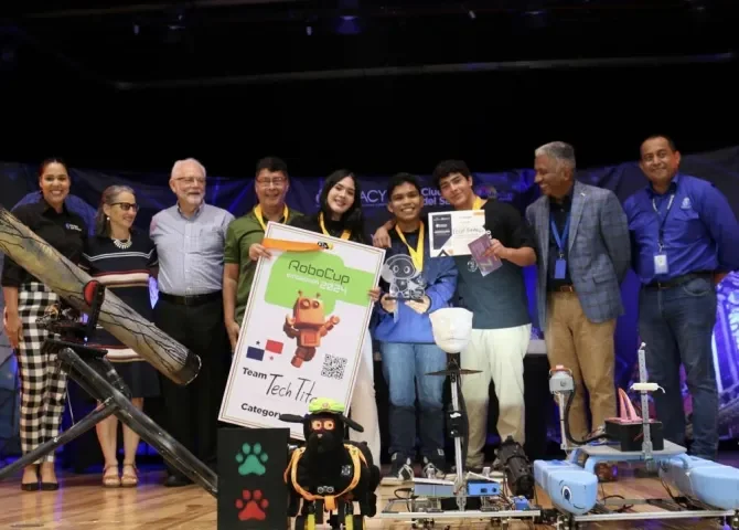   Cinco estudiantes panameños competirán en el torneo RoboCupJunior Internacional en Países Bajos  