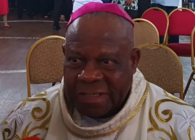  Obispo emérito Óscar Mario Brown hace llamado urgente al diálogo para evitar pérdida del año escolar 