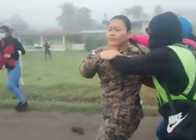  Fotocaptura del video.  