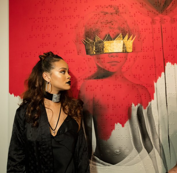 Rihanna revela nombre y portada de su próximo disco | Día a Día