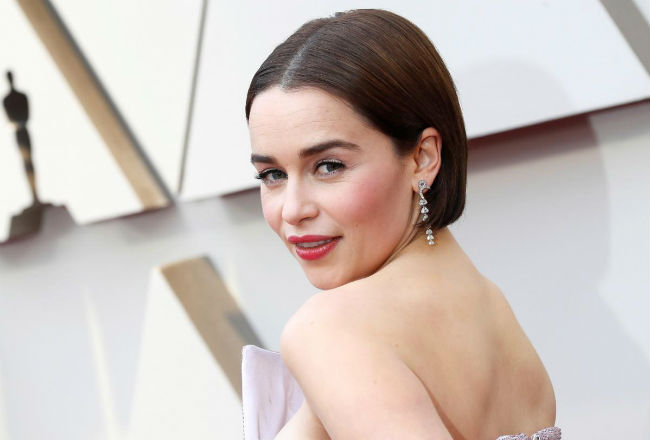 Emilia Clarke a su llegada para la entrega de los Premios Oscar 2019.