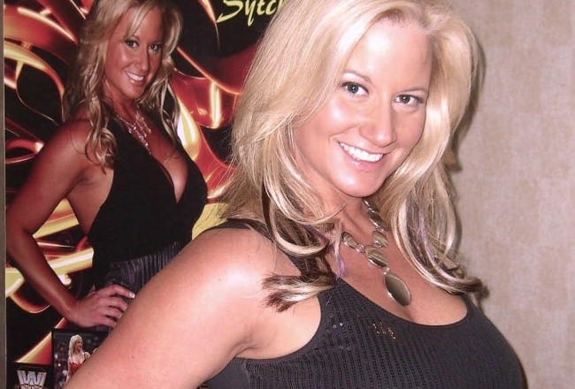 'Sunny', ex Diva de la WWE, quería matar a su pareja con unas tijeras 
