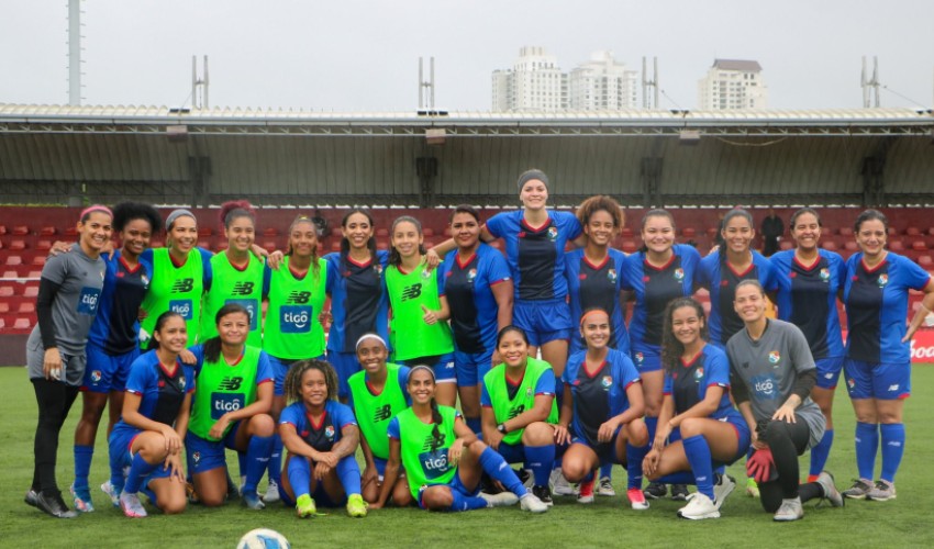 Panamá celebra el Día Internacional Del Fútbol Femenino con su selección  