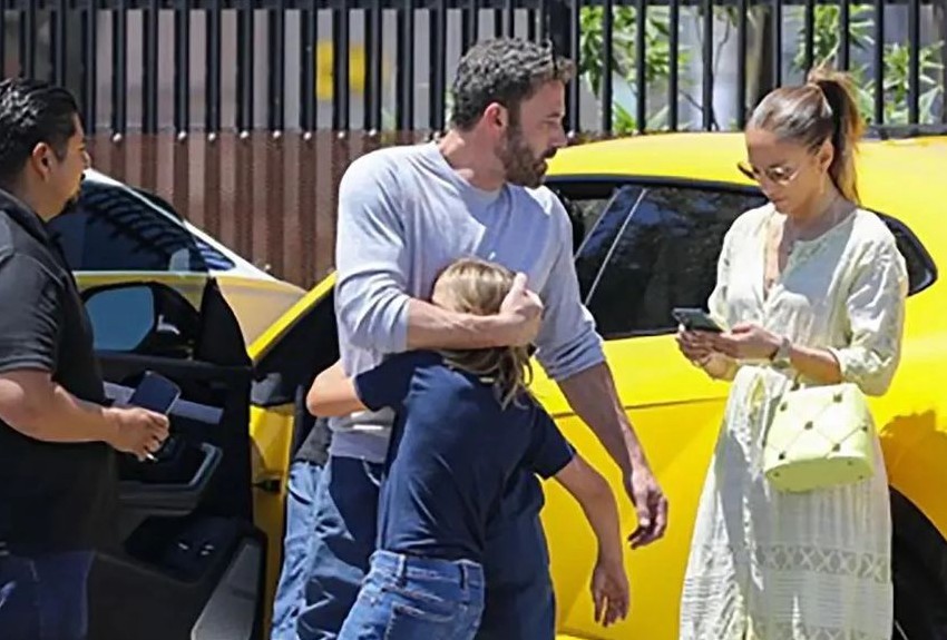 ¿Qué? Hijo de Ben Affleck, de 10 años, se sube a un Lamborghini y lo estrella contra otro auto 