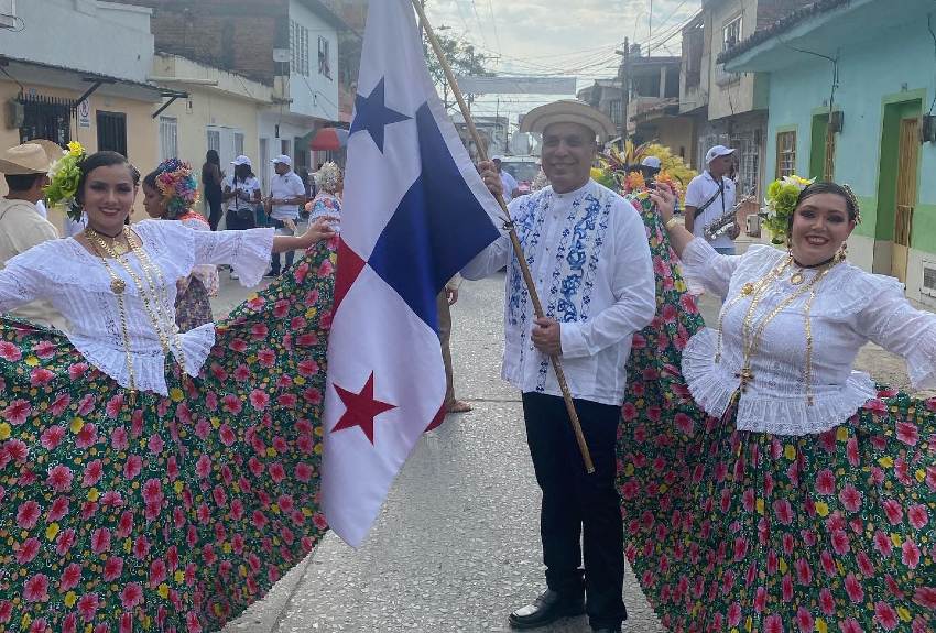 ¡La pollera impactó en Cali! Ritmos y Tradiciones representó a Panamá en el Festival Colombia Baila 