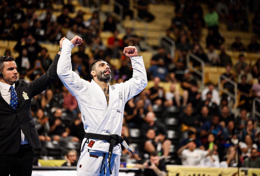 Campeón mundial de jiu-jitsu muere tiroteado en discusión en Brasil 