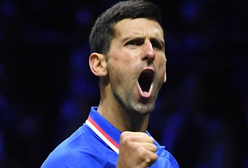 Djokovic confirma problemas en la muñeca 