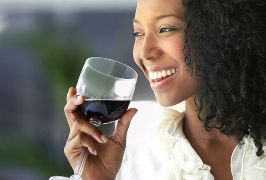 Un alto consumo de alcohol puede afectar la salud del corazón 
