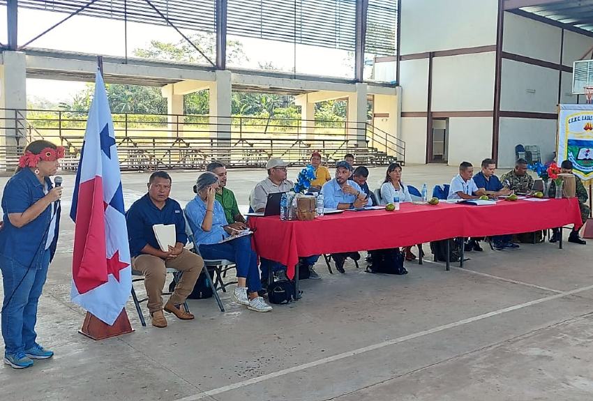 Atienden inquietudes de comunidades educativas de la Comarca Emberá Wounaan  