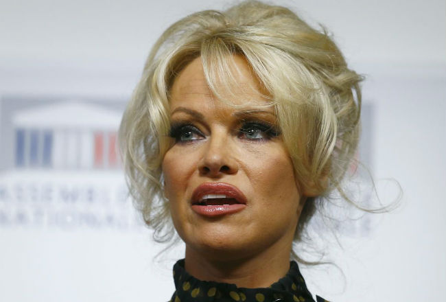 Exesposo de Pamela Anderson le dejará $10 millones en testamento 