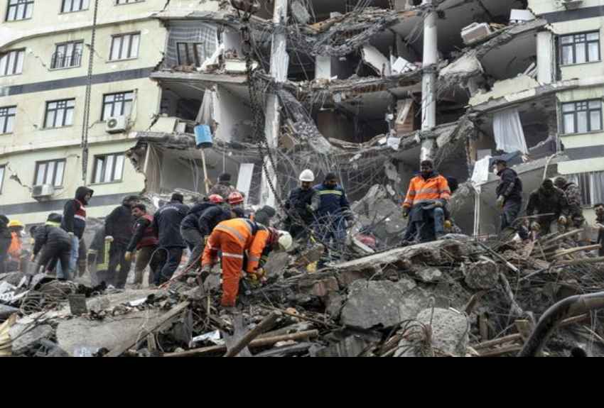Suman más de cinco mil muertos, luego del terremoto registrado en Turquía y Siria 