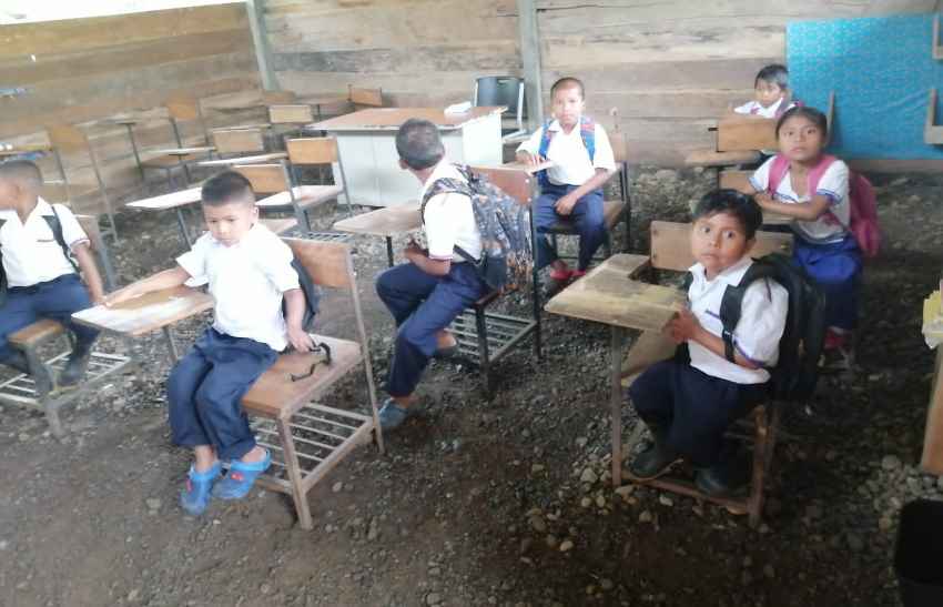 Escuela Quebrada Venado sigue en paro; alumnos solo asistieron el primer día de clases  