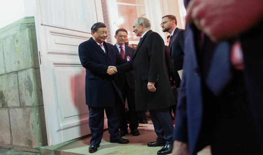 El presidente chino abandona Rusia tras la cumbre con Putin en el Kremlin 