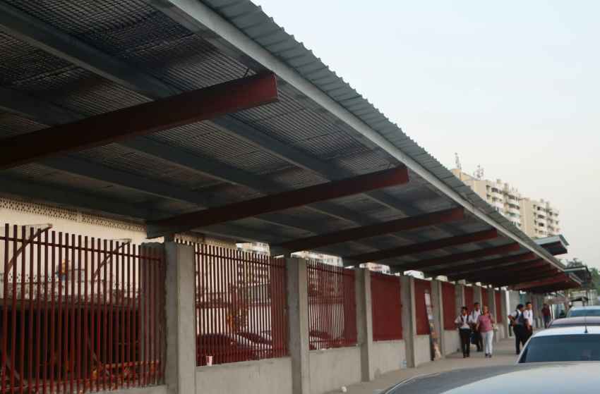Esperan que mejoras al Instituto José Dolores Moscote terminen a finales del mes de abril, luego derribarán el gimnasio 