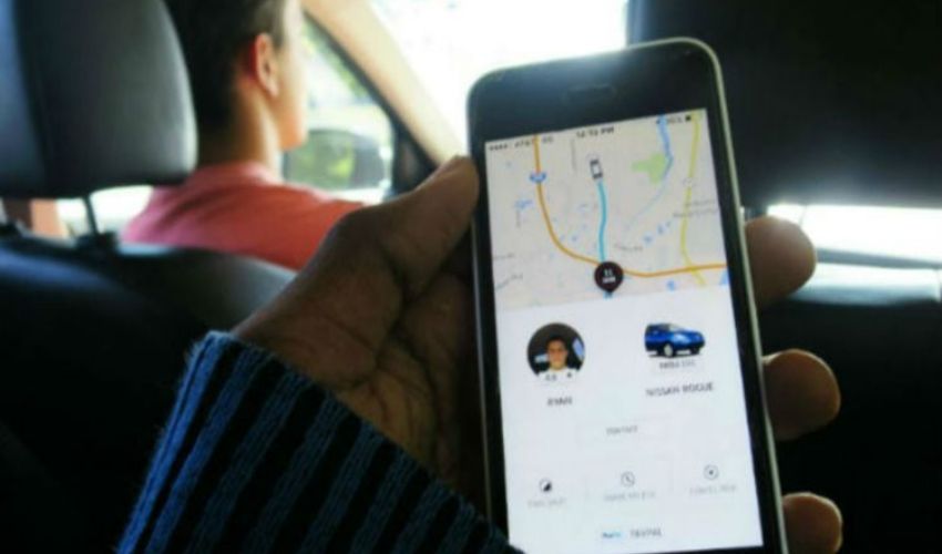 Taxistas podrían entrar al negocio de plataformas digitales 