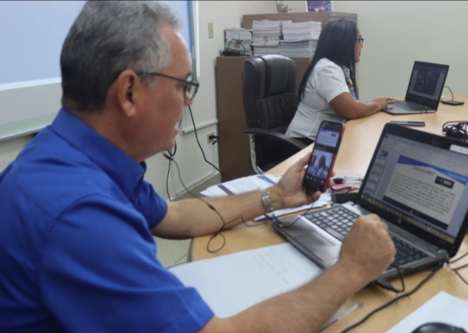 Unos mil docentes culminan jornada de sensibilización en robótica 