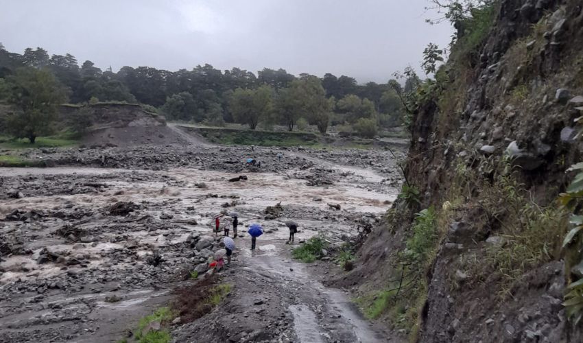 Lluvias causan nuevamente afectaciones a caminos de producción en Tierras Altas 