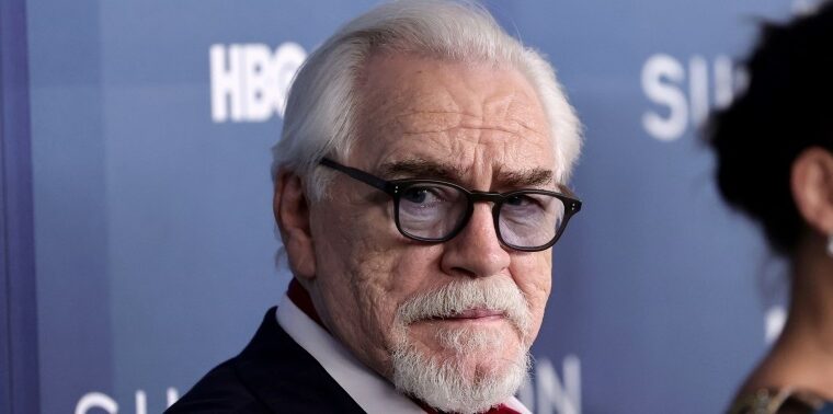 ¡Esto se descontroló! El actor Brian Cox brinda su apoyo a guionistas en huelga en Hollywood 