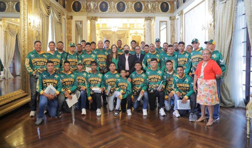 Cortizo  recibe en la Presidencia al campeón del béisbol juvenil 2023  